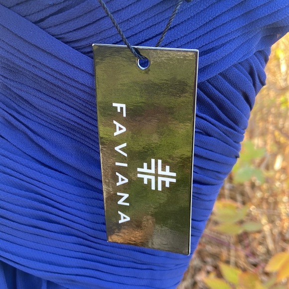 NWT Faviana Strapless Long Sweetheart Gown FLAWED Women's Size 0 - Picture 3 of 12